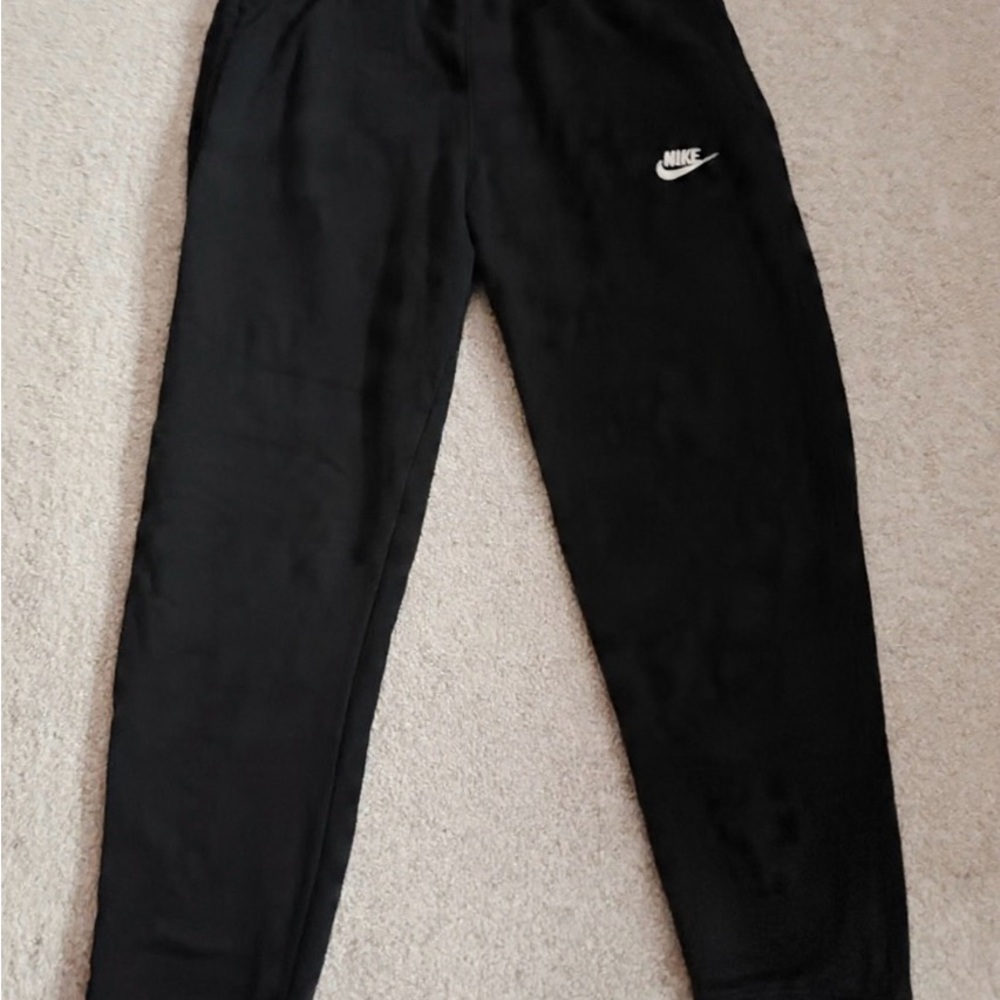 Nike Sportswear Club Fleece Joggers - Picture 3 of 5